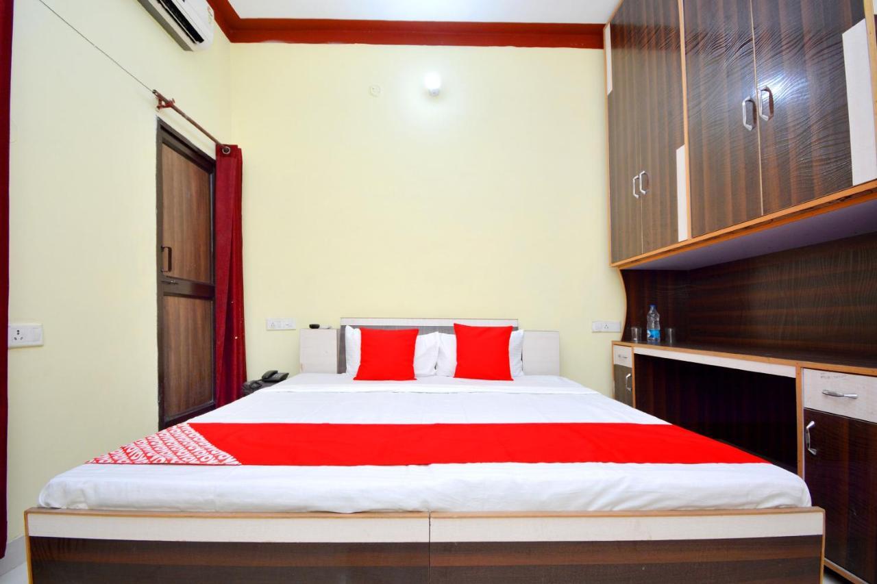 Oyo 40306 White House Hotel Jalandhar Ngoại thất bức ảnh