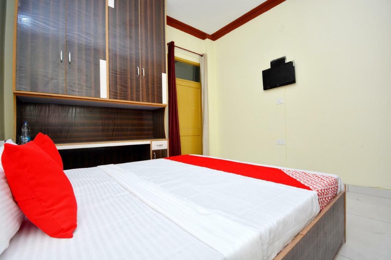 Oyo 40306 White House Hotel Jalandhar Ngoại thất bức ảnh